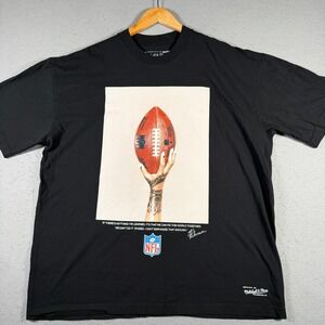 Mitchell & Ness Rihanna NFL Super Bowl LVII Halftime Show T-Shirt Large Black